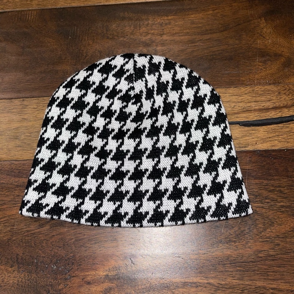 Houndstooth Beanie